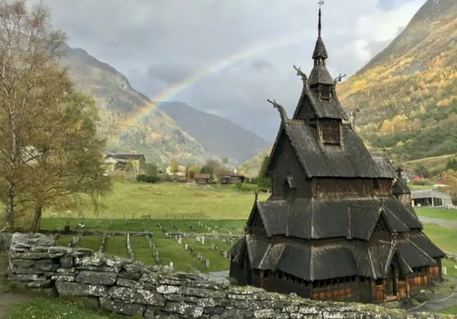 Borgund Stave Church, Lærdal & Stegastein Tour