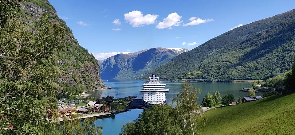 Flåm cruise port