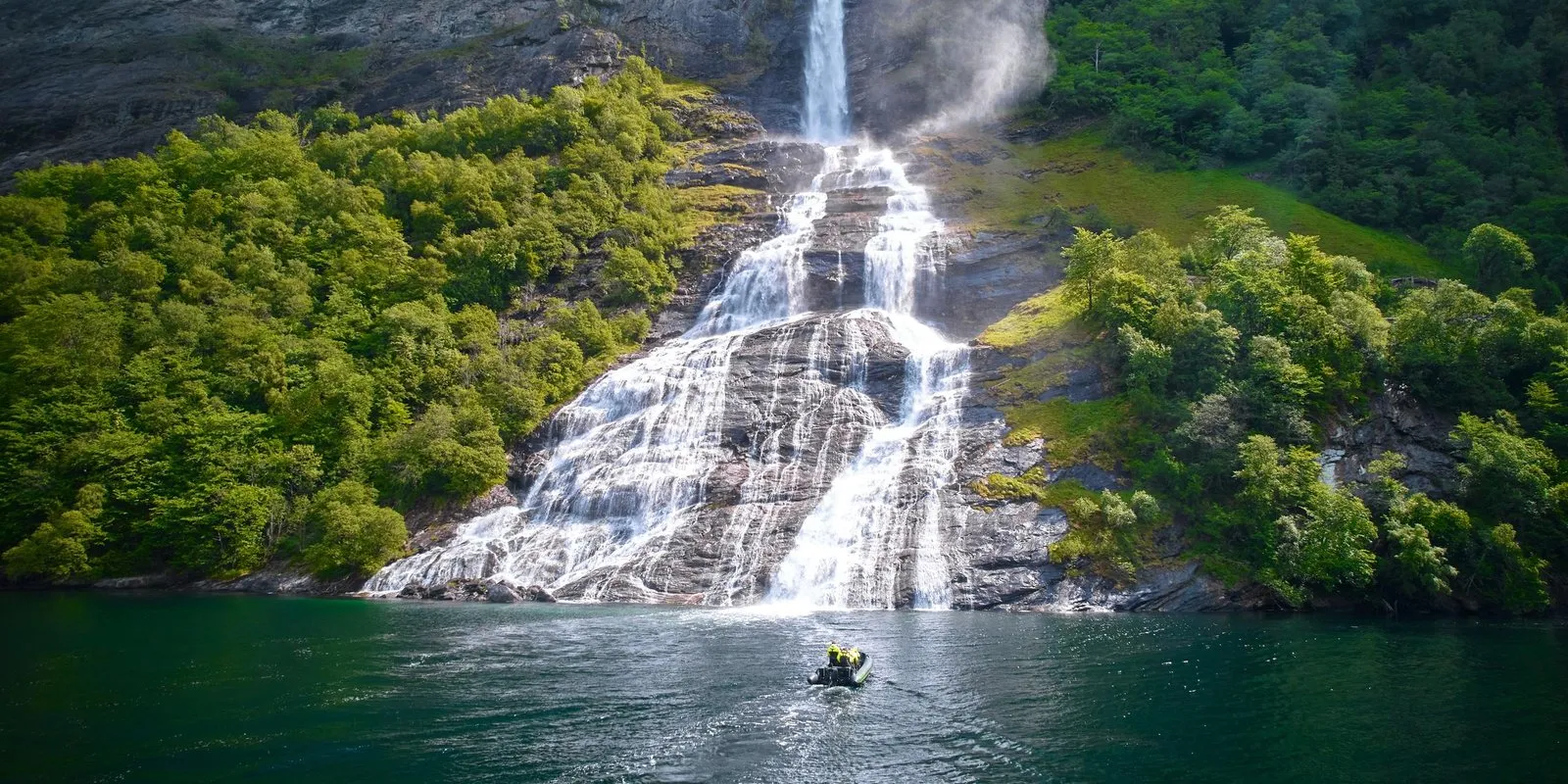 Guided Geirangerfjord Boat Tour