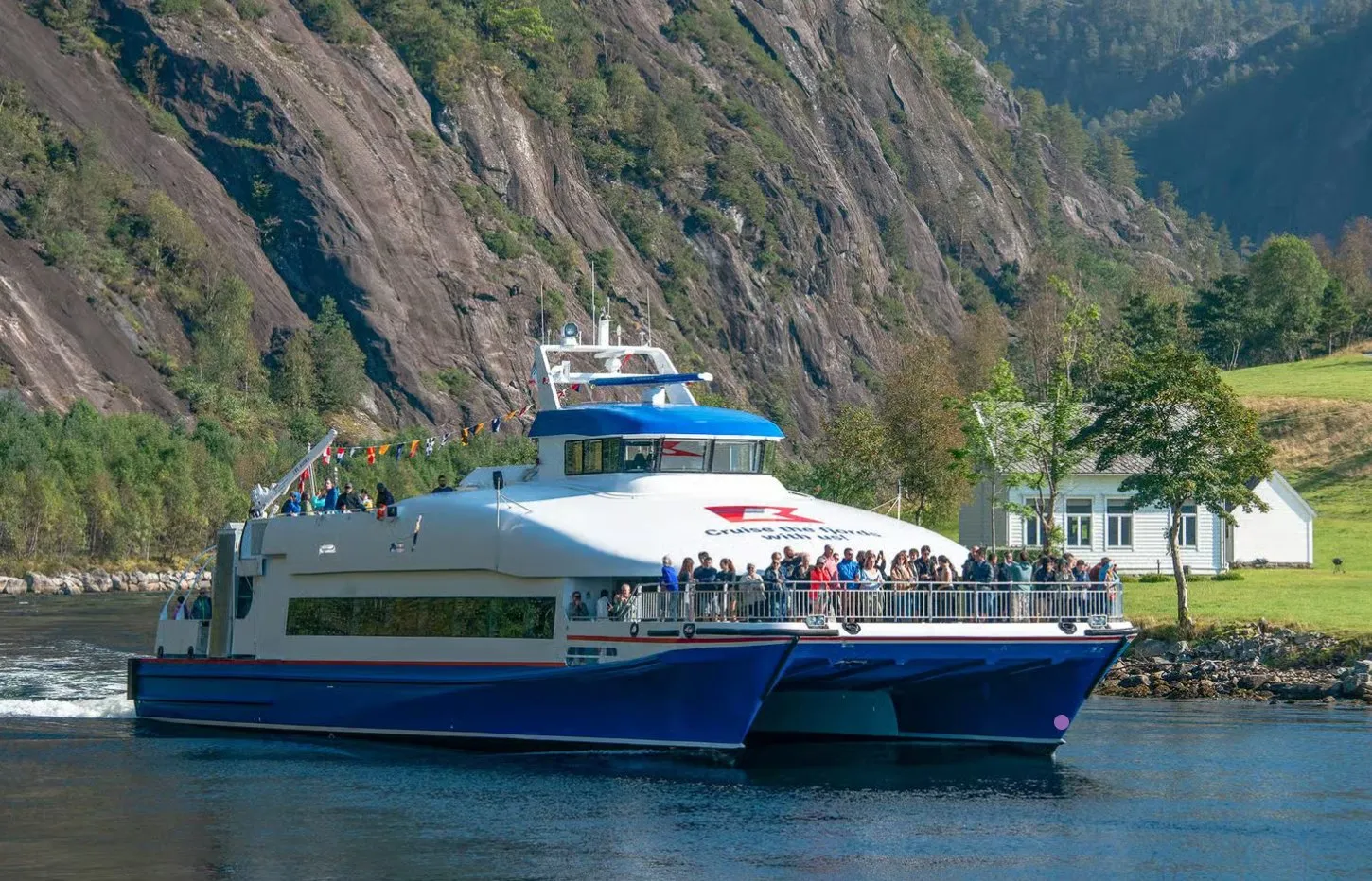 The Original Fjord Cruise to Mostraumen