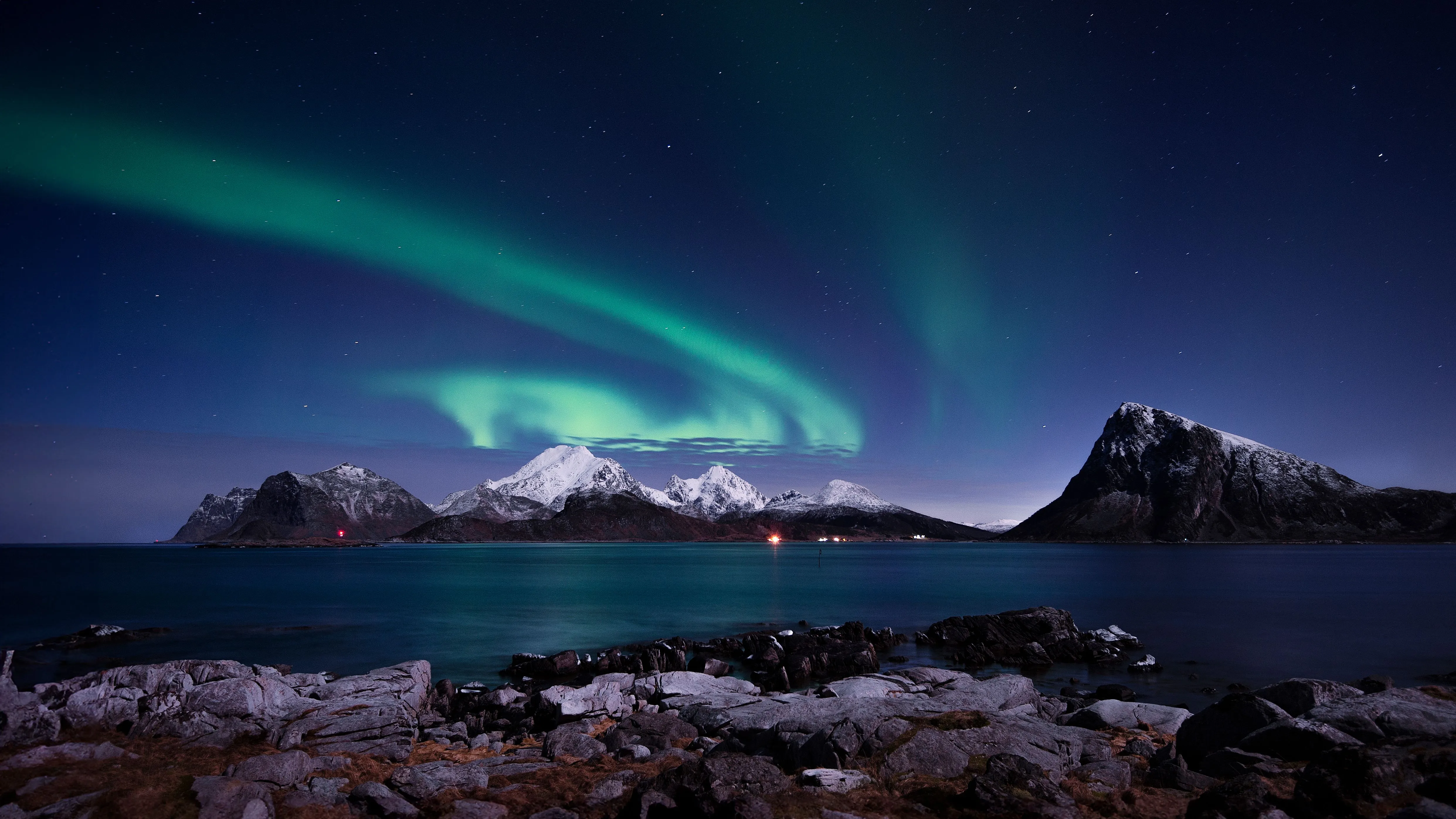 Hurtigruten vs Havila Northern Lights