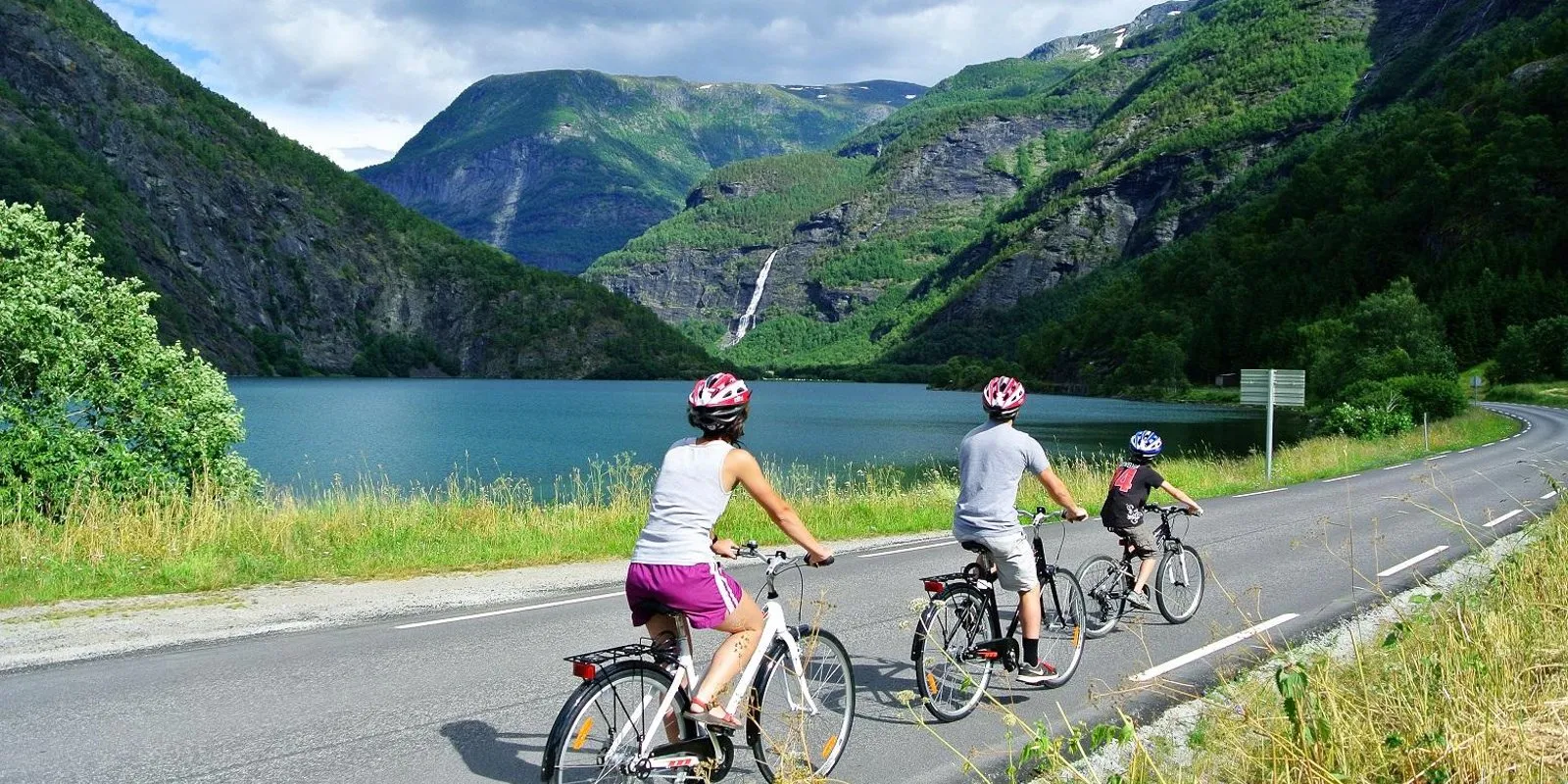 Guided Bike and Hike to Drivande Waterfall